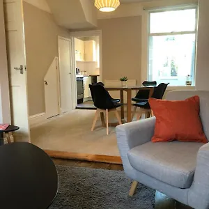 Radford Place - - Patio & Garden - - Chiefs - Uni -wifi Holiday home Exeter